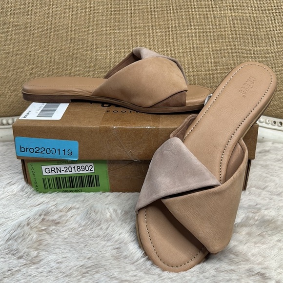 Crevo | Emery Blush Leather Slip On Slide Sandal, Size 11 NIB - Picture 6 of 16